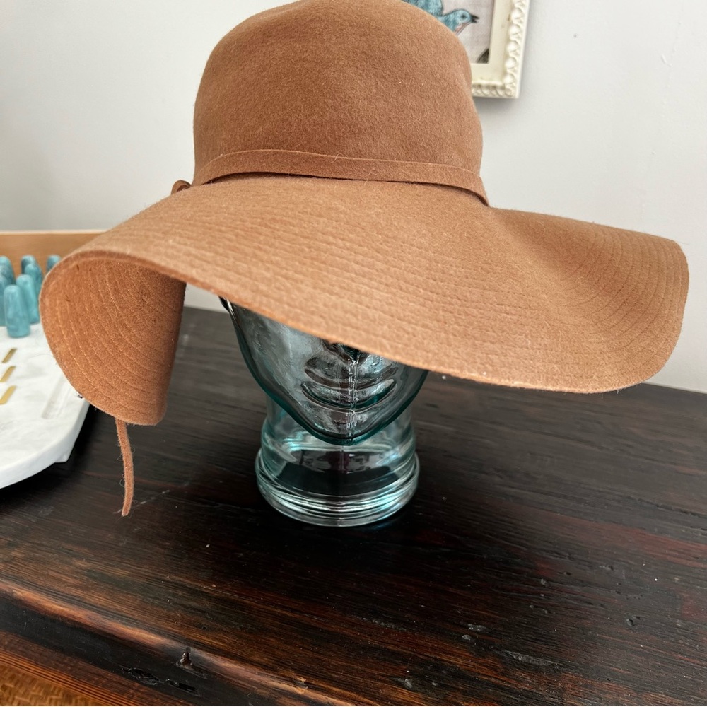 Pure Australian wool floppy Boho hat brown one size new